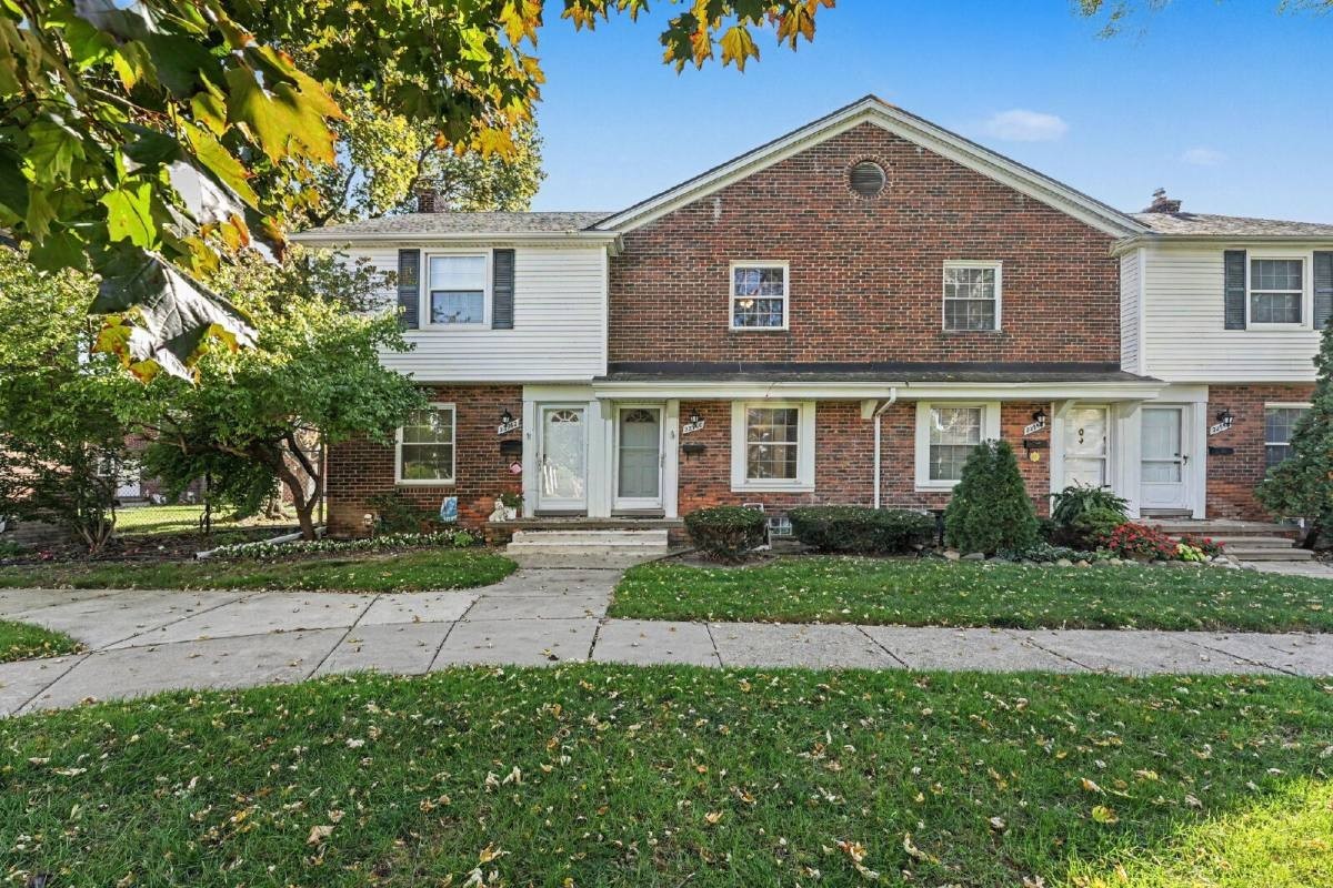 22960 Gary Ln
