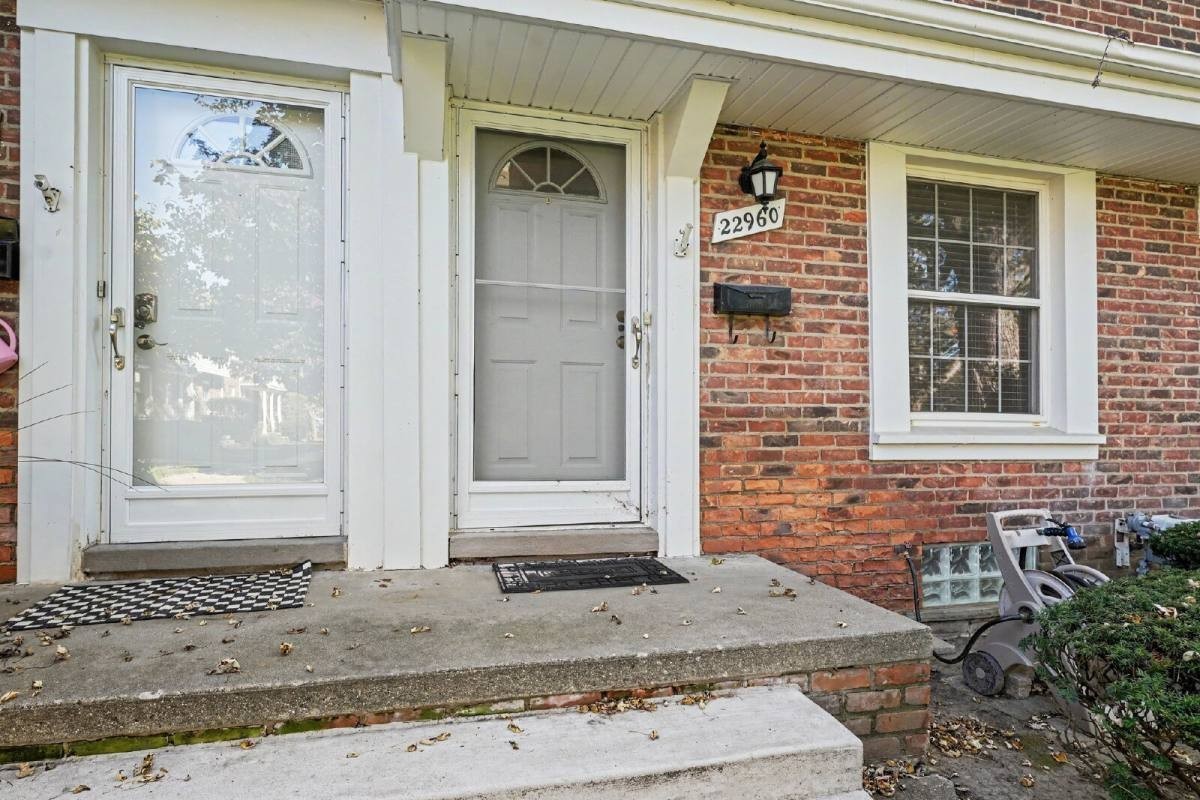 22960 Gary Ln - Photo 2 of 20