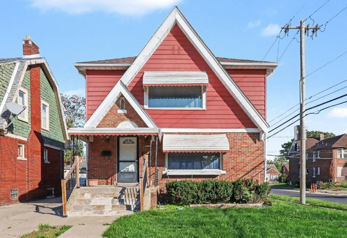13900 Ohio St #1 - Photo 2 of 14
