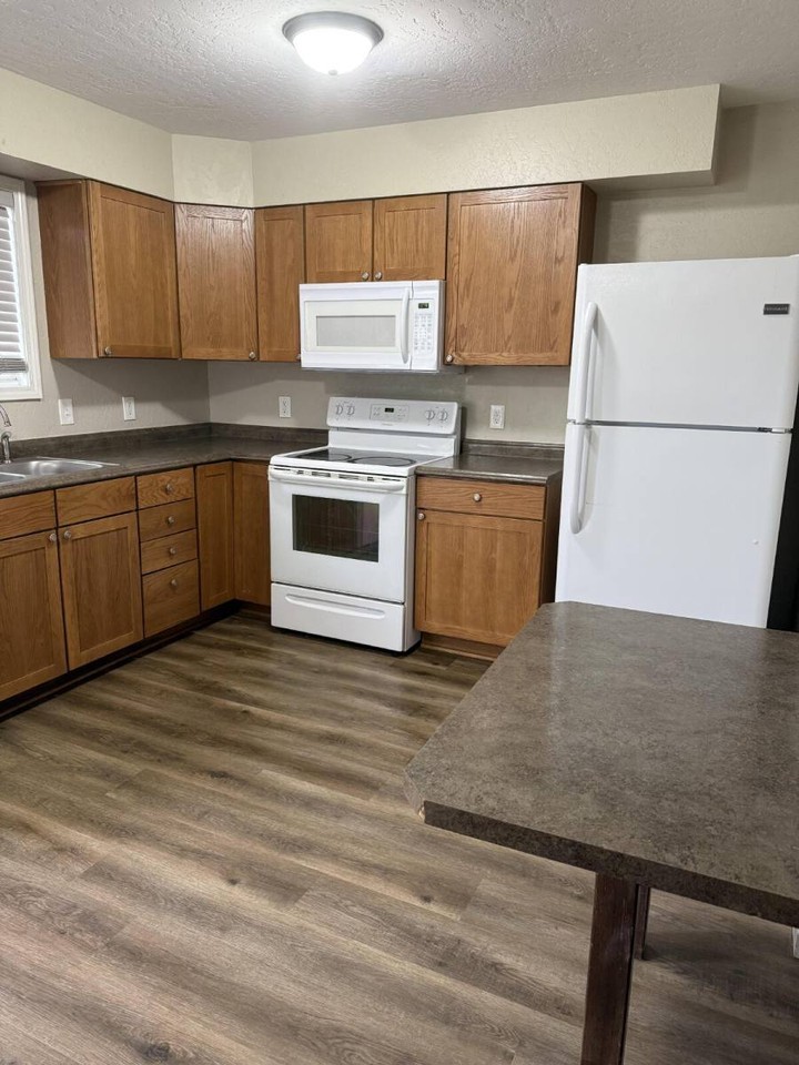 322 6th Ave Se #5 - Photo 4 of 19