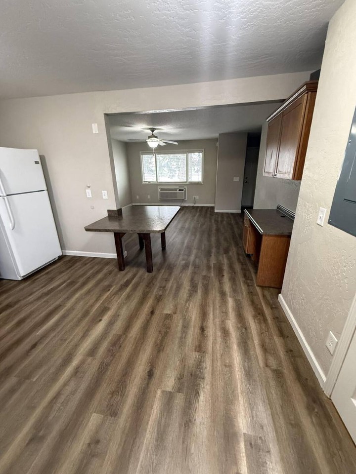 322 6th Ave Se #5 - Photo 6 of 19
