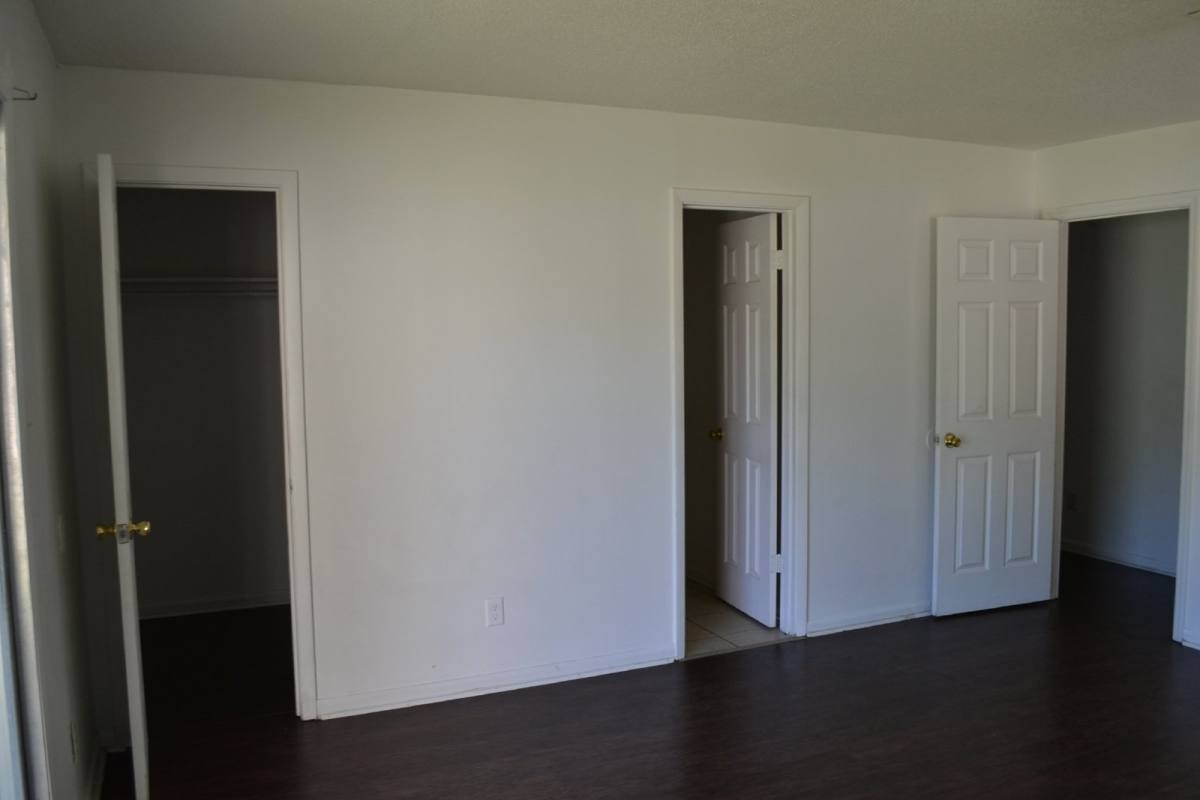 142 Cherokee Cir - Photo 7 of 19