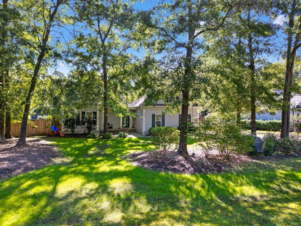 532 Pinehurst Cir - Photo 2 of 20
