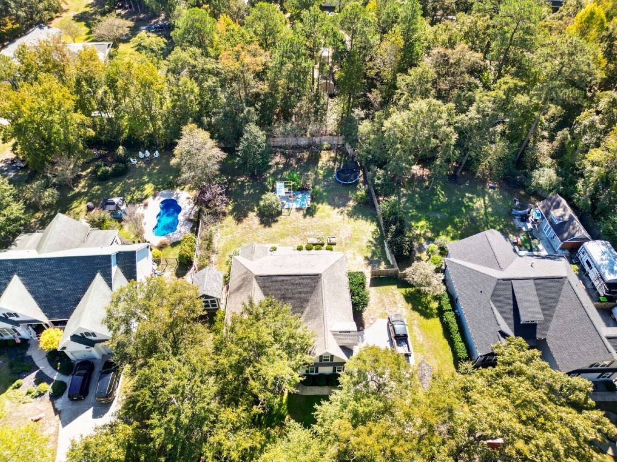 532 Pinehurst Cir - Photo 4 of 20