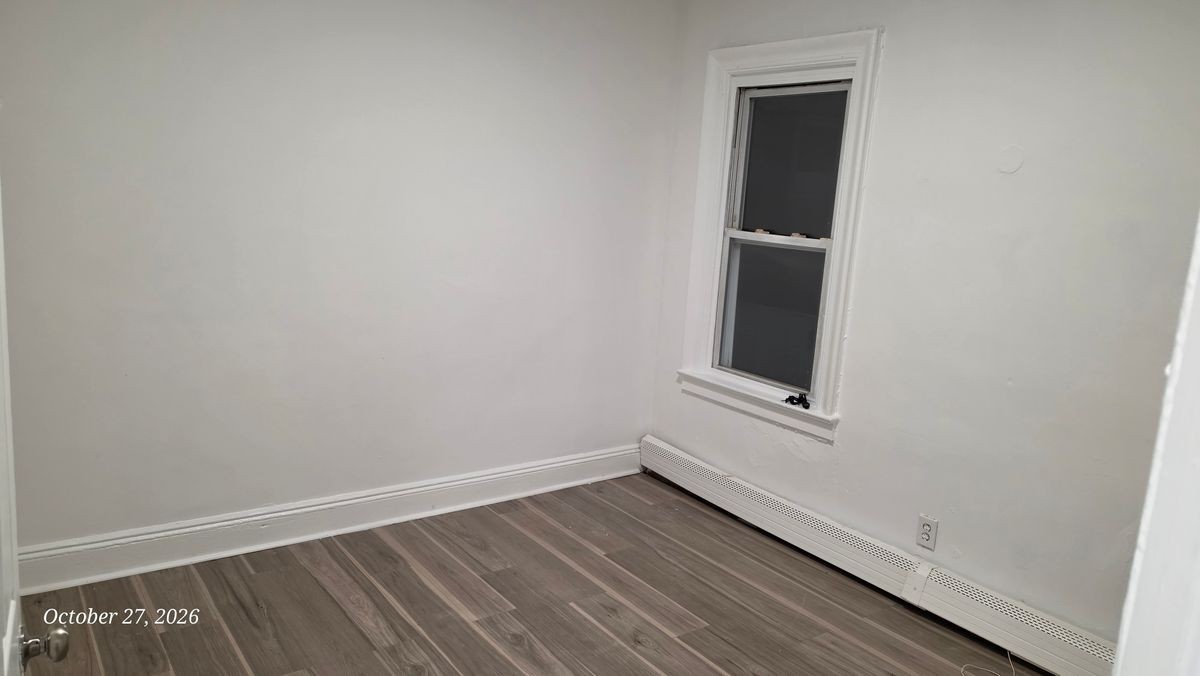 457 E 28th St ##2nd - Photo 3 of 4