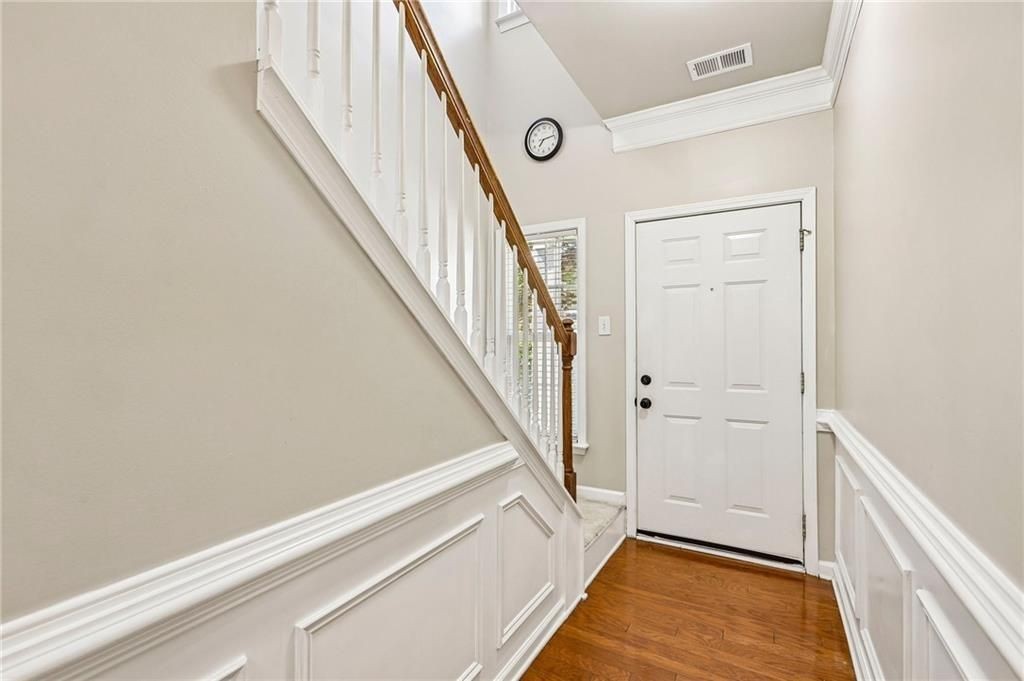 606 Lofty Ln Sw - Photo 4 of 34