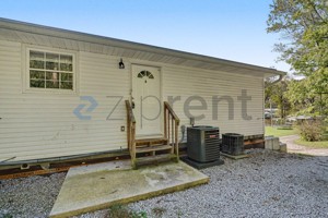 featured image of 215 Timberlake Cir #6