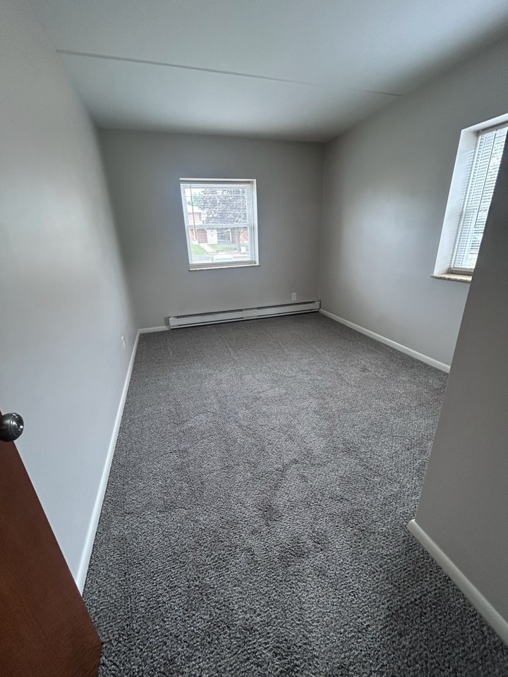 4730 20th Street Northwest #3 - Photo 6 of 8