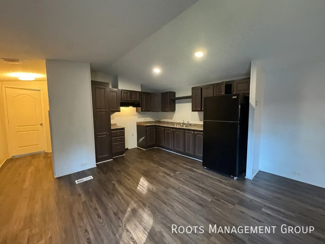 1325 N Franklin St #62 - Photo 3 of 27