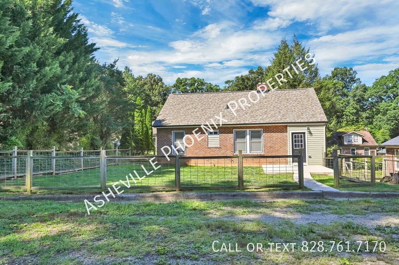 10 Enka Oak St - Photo 4 of 33