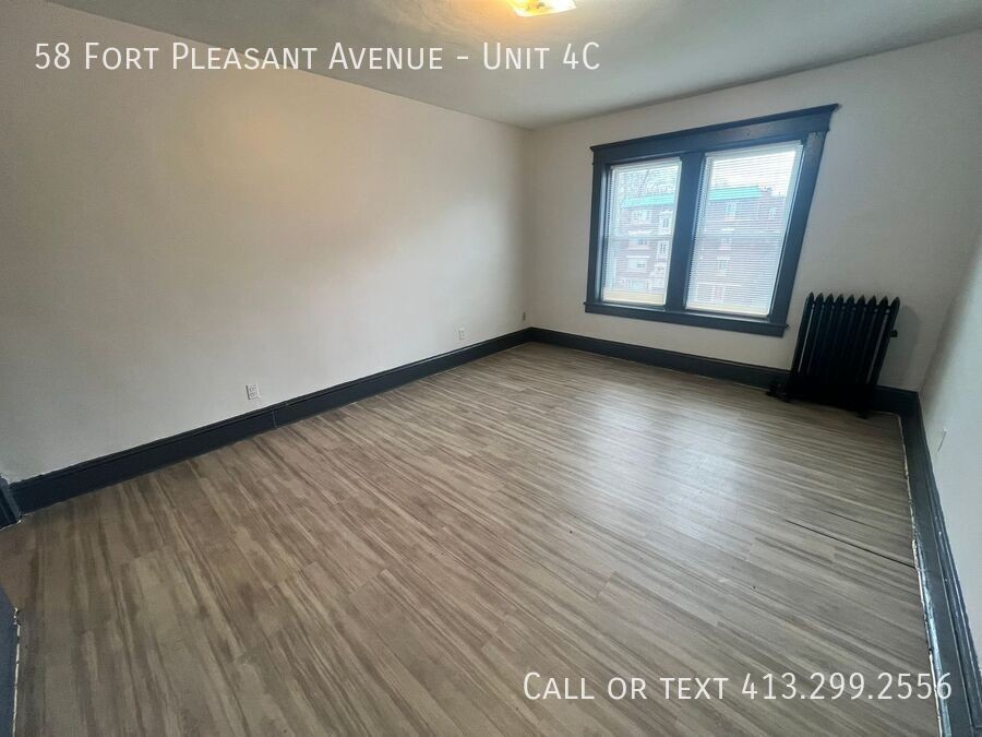 58 Fort Pleasant Ave #4C - Photo 2 of 12