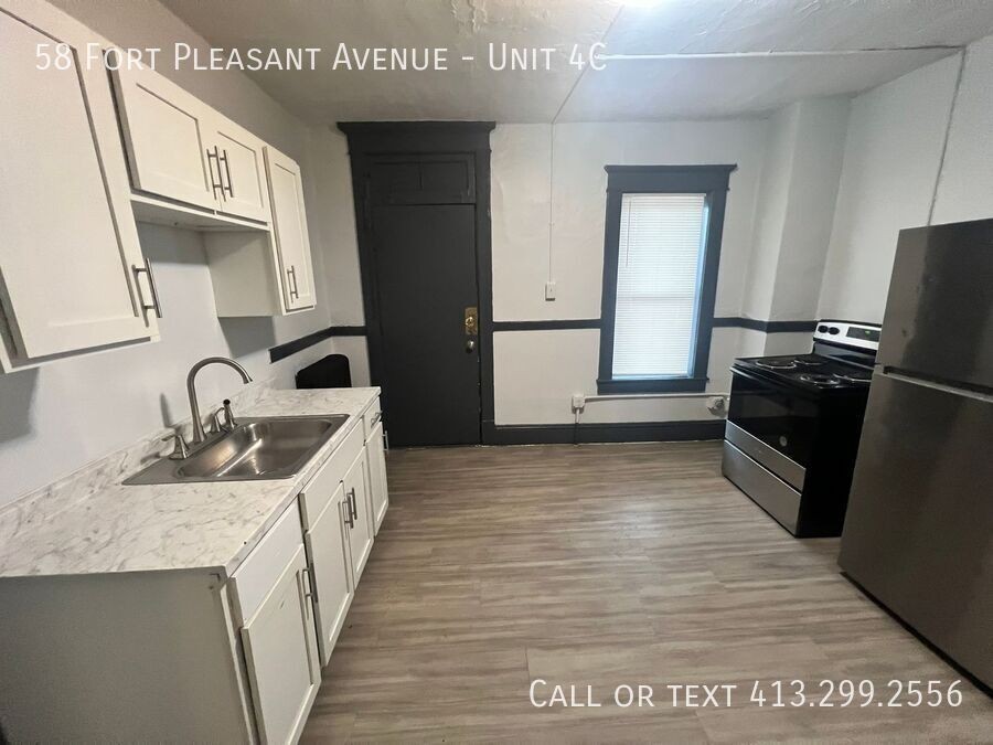58 Fort Pleasant Ave #4C - Photo 4 of 12