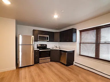 110 Snyder St #C - Photo 5 of 8