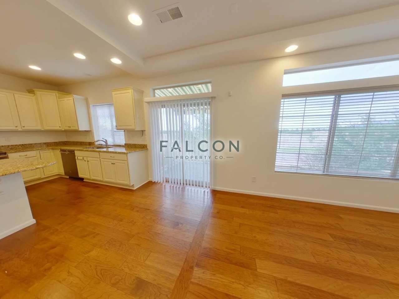 8345 Longleaf Ln - Photo 7 of 23
