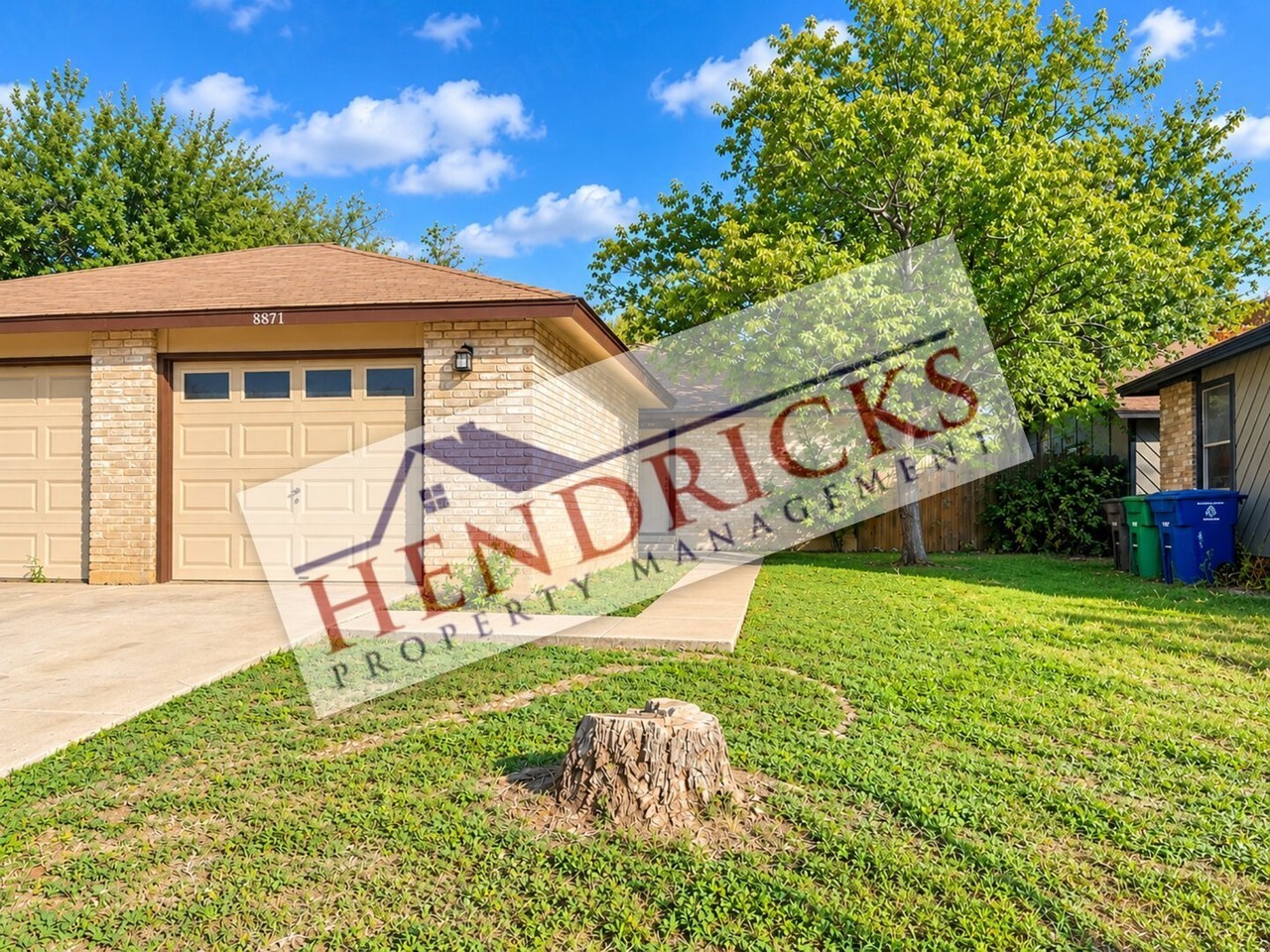 8871 Meadow Trace St - Photo 2 of 13
