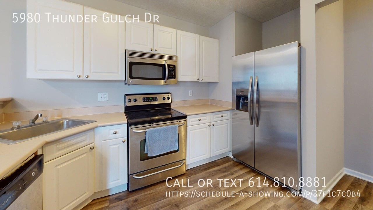 5980 Thunder Gulch Dr - Photo 3 of 17
