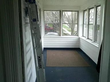 525 E Wyandotte St - Photo 2 of 7