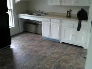 525 E Wyandotte St - Photo 5 of 7