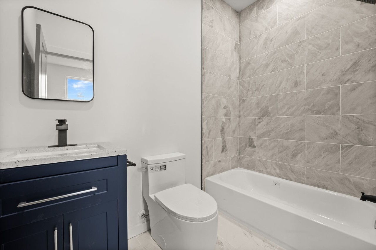 3623 N 21st St #1F - Photo 5 of 5