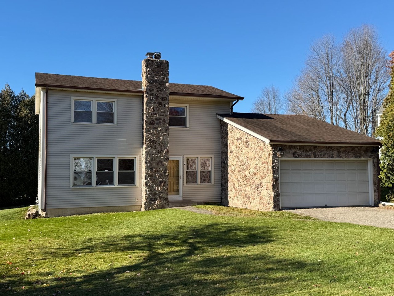 7 Rivendell Dr