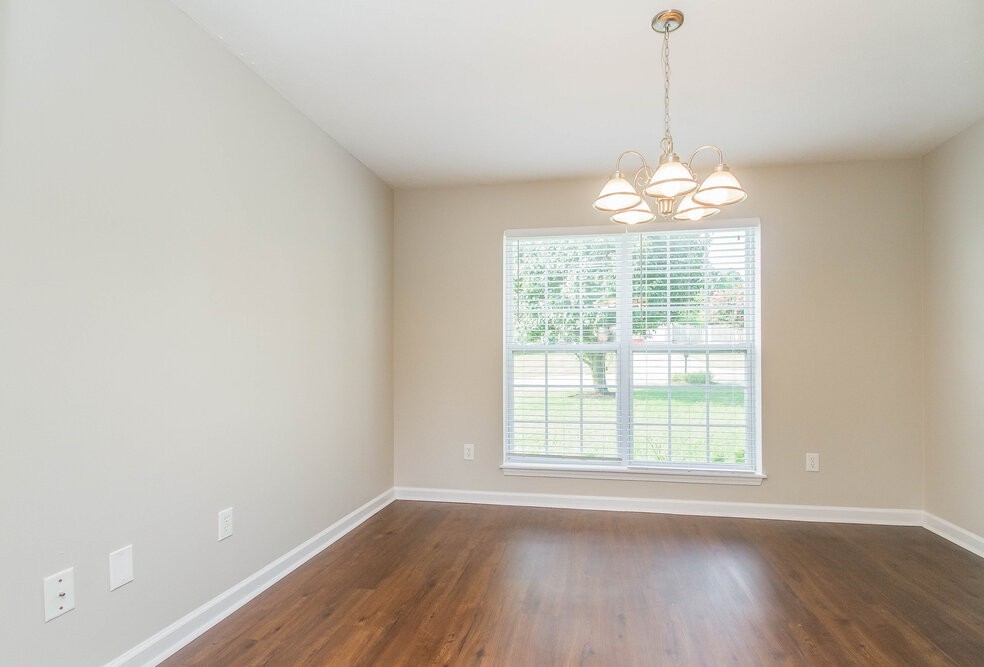 206 Lake Forest Dr - Photo 4 of 15