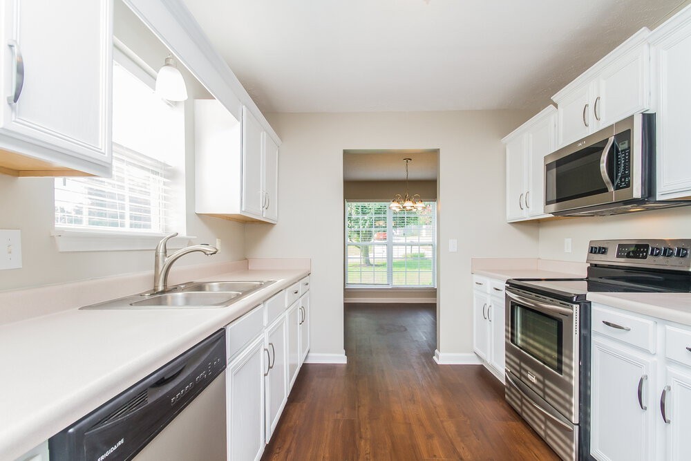 206 Lake Forest Dr - Photo 6 of 15