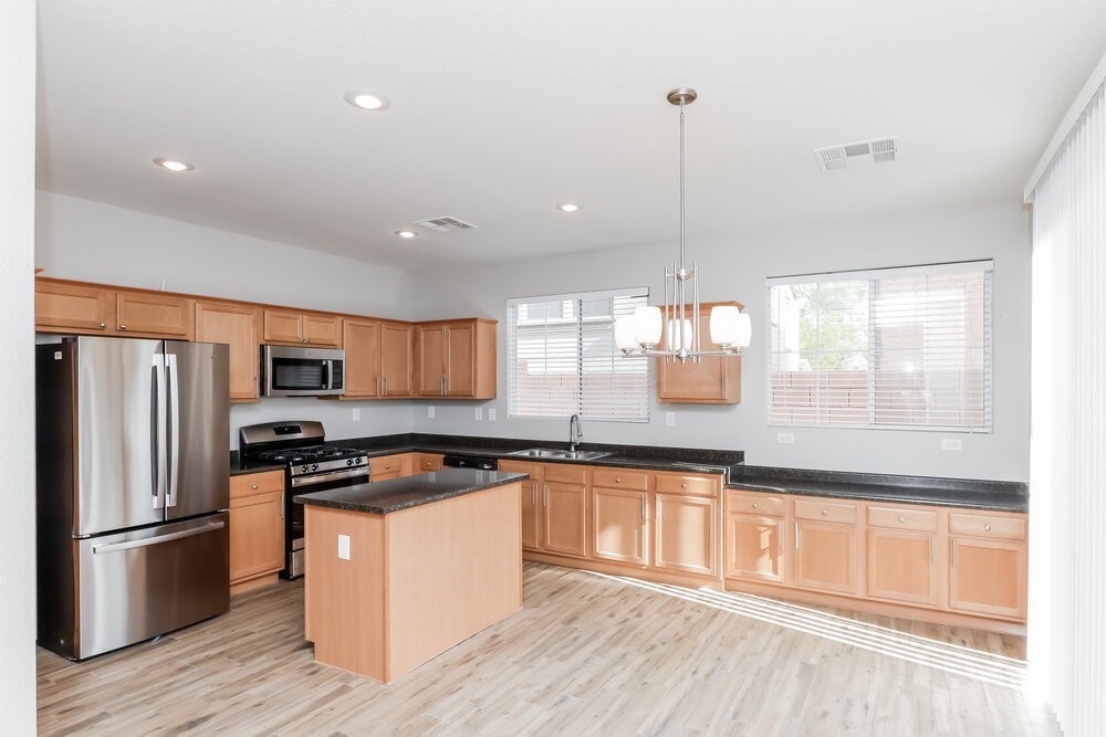 7188 Kiowa Peak Ave - Photo 7 of 17