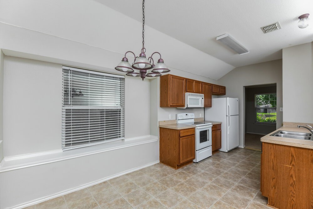 3405 Saint Vincent Rd - Photo 7 of 16