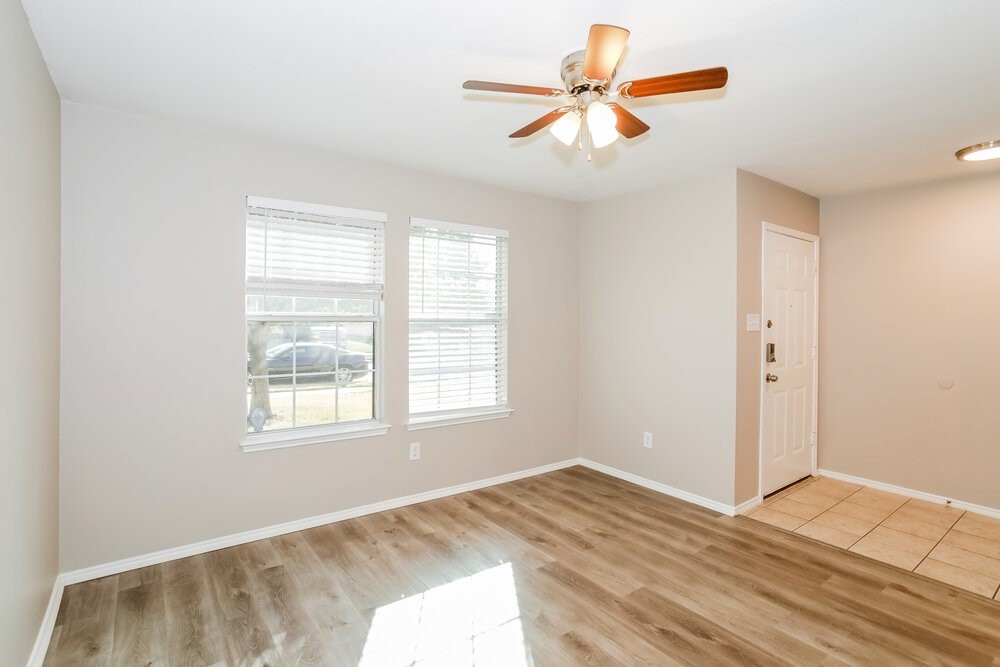 217 Hilltop Dr - Photo 6 of 14