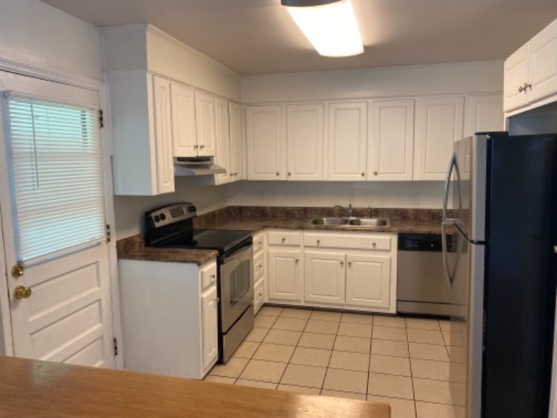 1606 Winter St - Photo 6 of 16