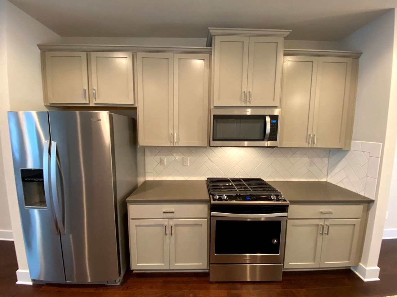 3779 Oxford Cir - Photo 7 of 27