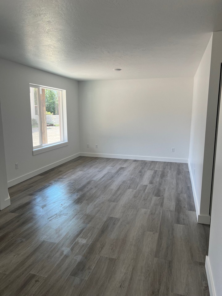 115 Skeels Ave #1 - Photo 2 of 10