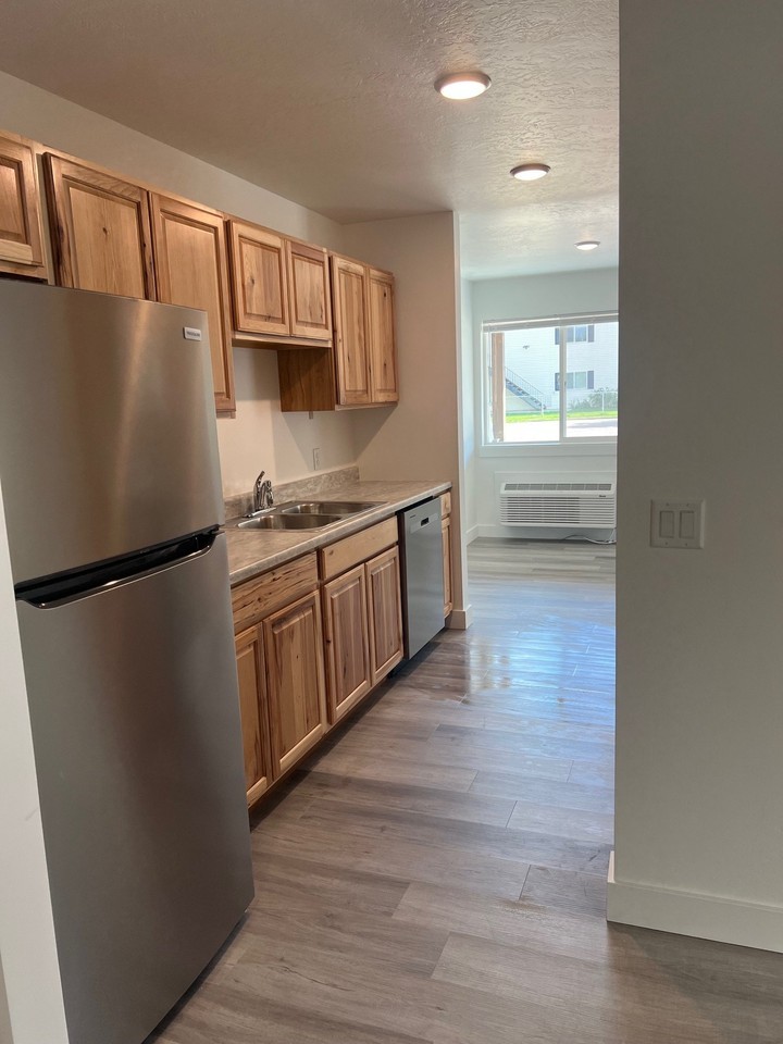 115 Skeels Ave #1 - Photo 3 of 10