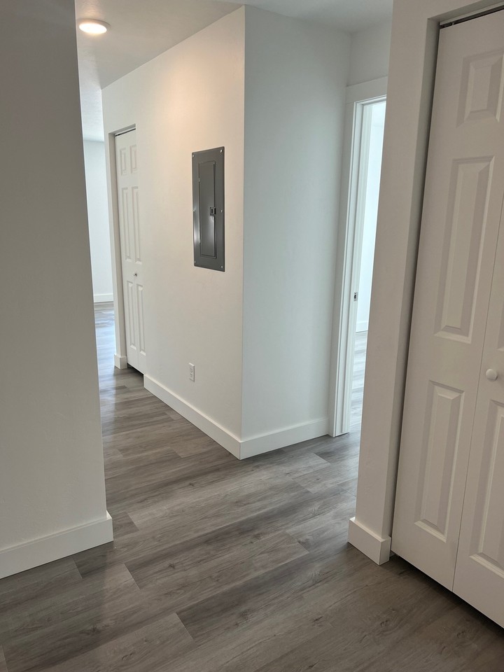 115 Skeels Ave #1 - Photo 4 of 10