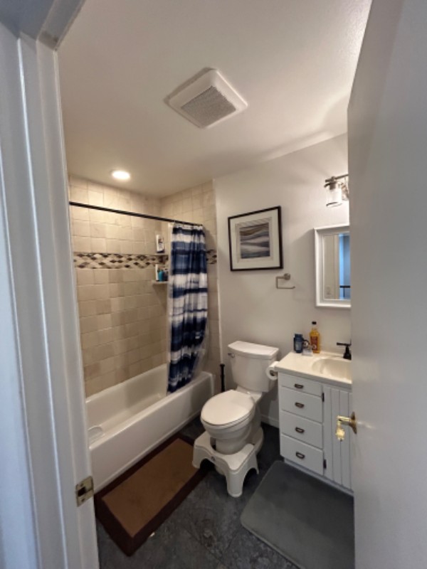 371 Cannon Green Dr #G - Photo 6 of 8
