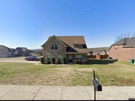 featured image of 2968 Greentree Dr