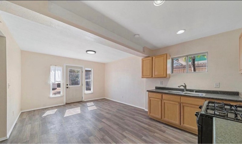 10240 Calcutta Dr #B - Photo 5 of 11
