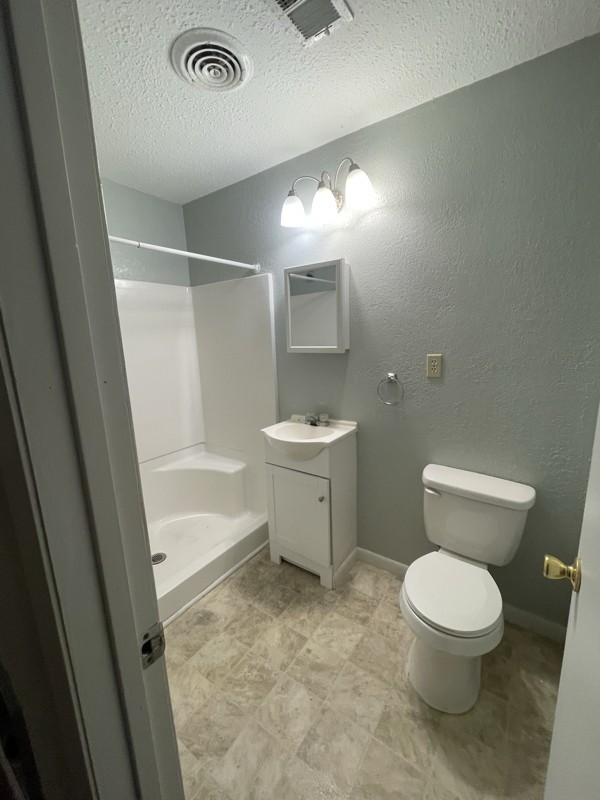 404 E Madison St #11 - Photo 6 of 12