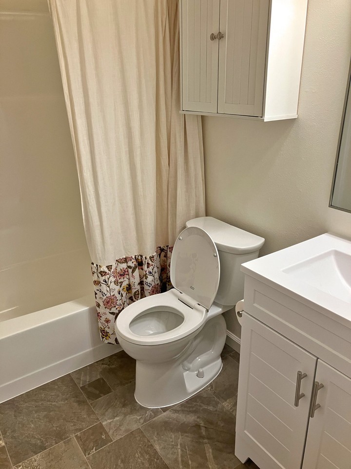 1675 22nd St #3 - Photo 6 of 8
