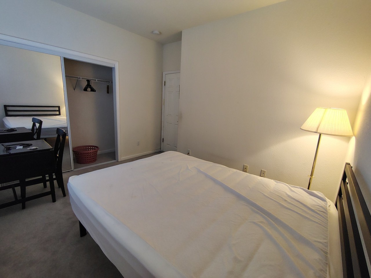 1 Hall Ct - Photo 5 of 18