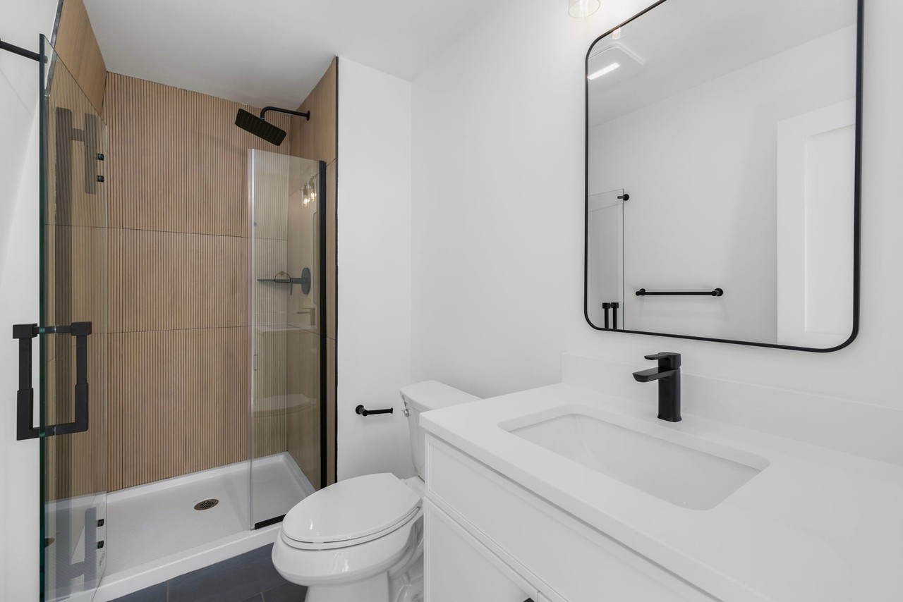 23 Melrose St #1 - Photo 6 of 9