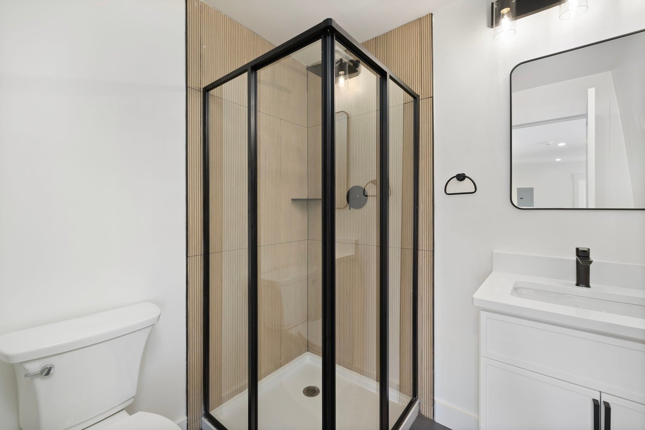 23 Melrose St #3 - Photo 6 of 10
