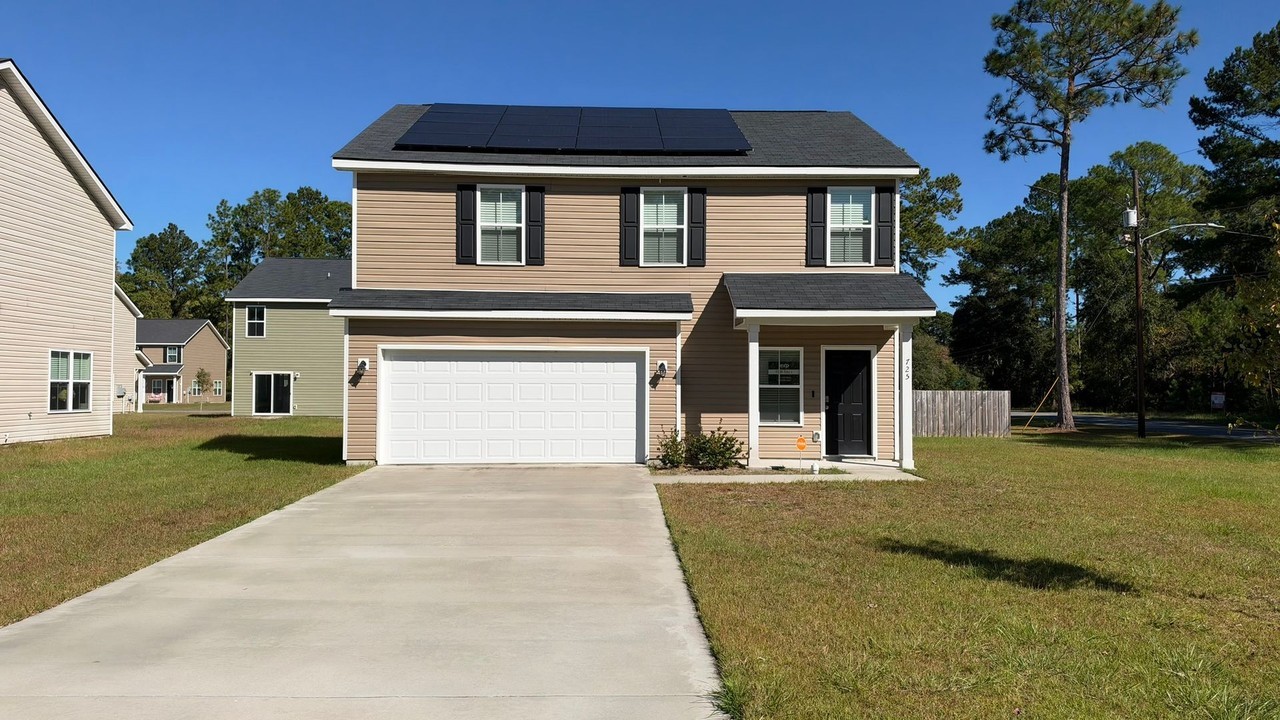 725 Mill Creek Cir - Photo 2 of 24