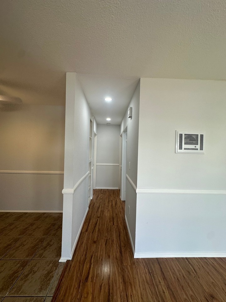 828 Calla Ave #C - Photo 5 of 9
