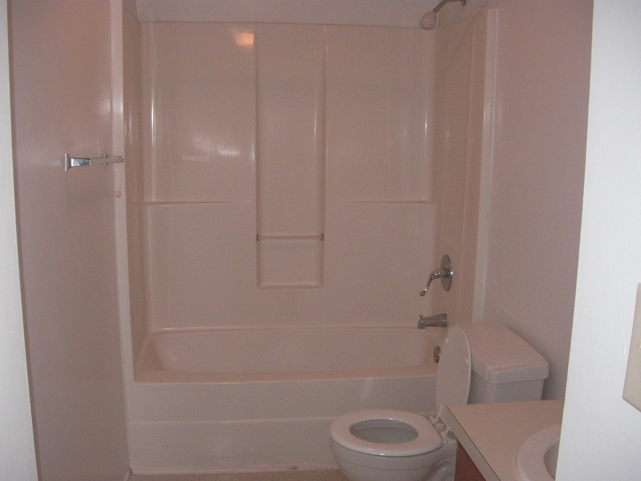 313 Paxton St - Photo 4 of 13