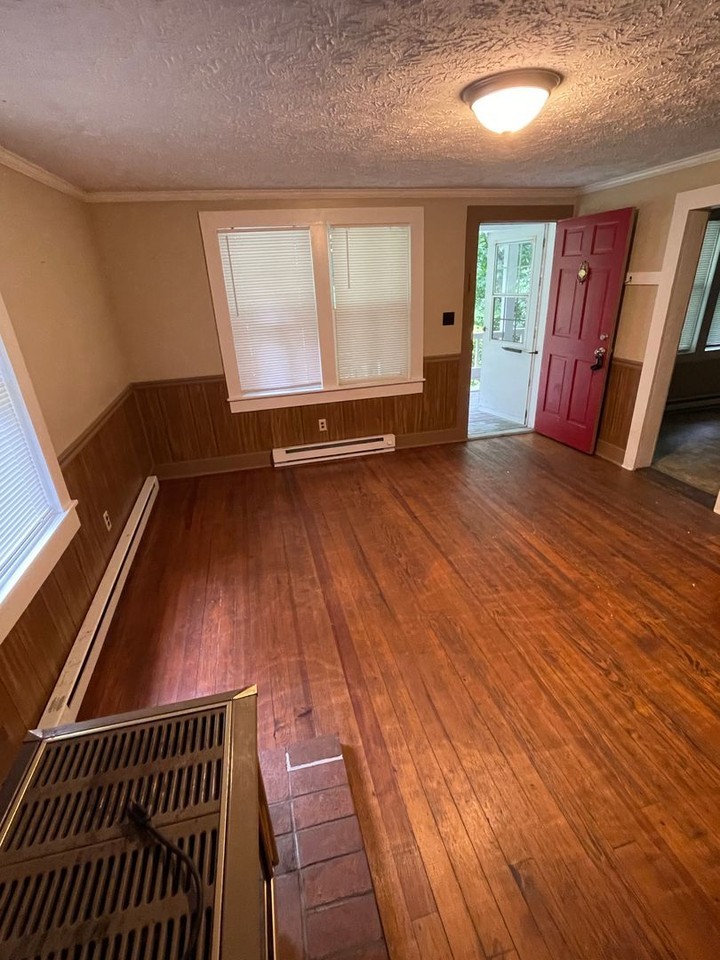 1063 Friendship Church Rd - Photo 7 of 35