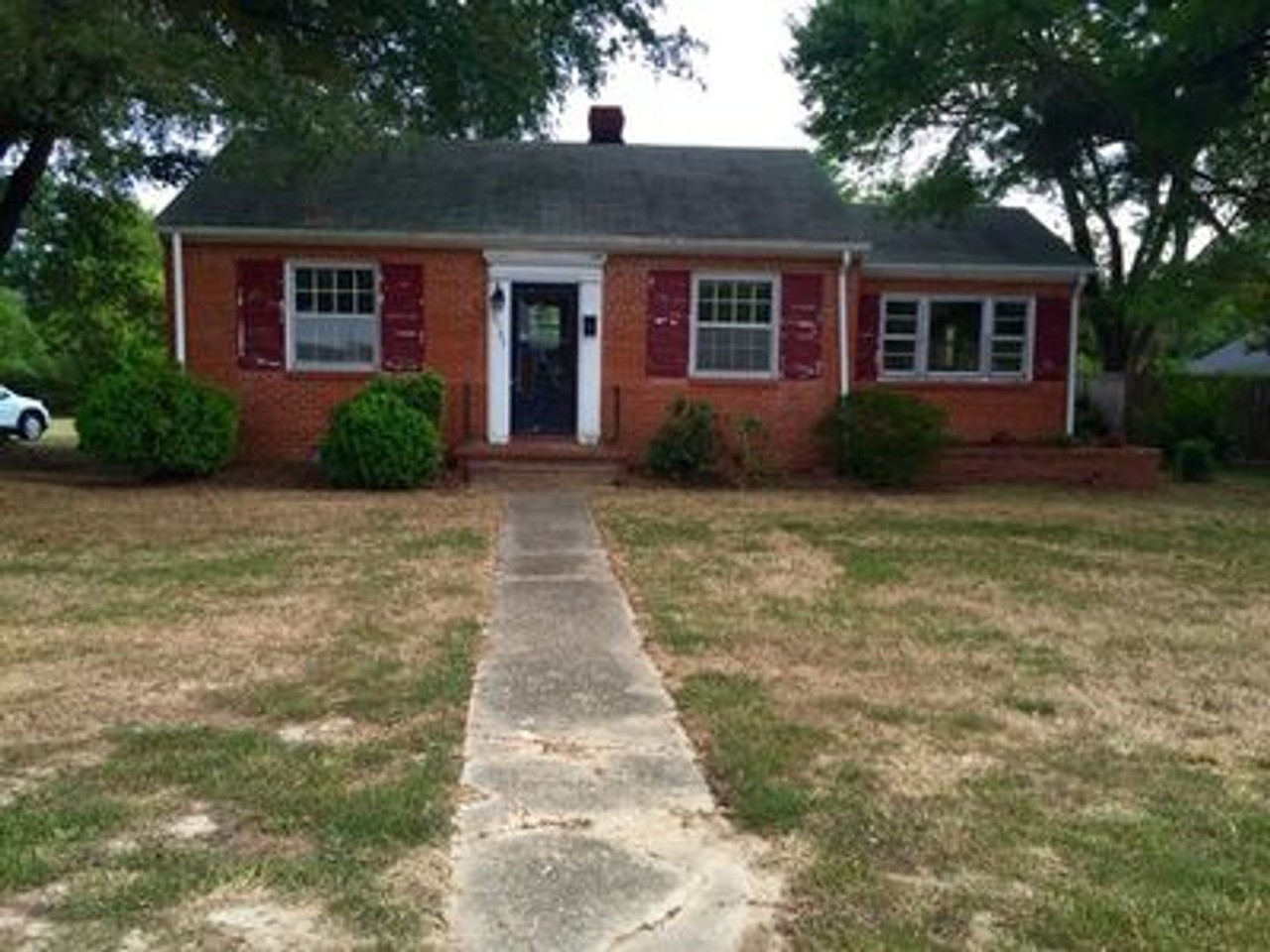 2505 Farrand St - Photo 3 of 23
