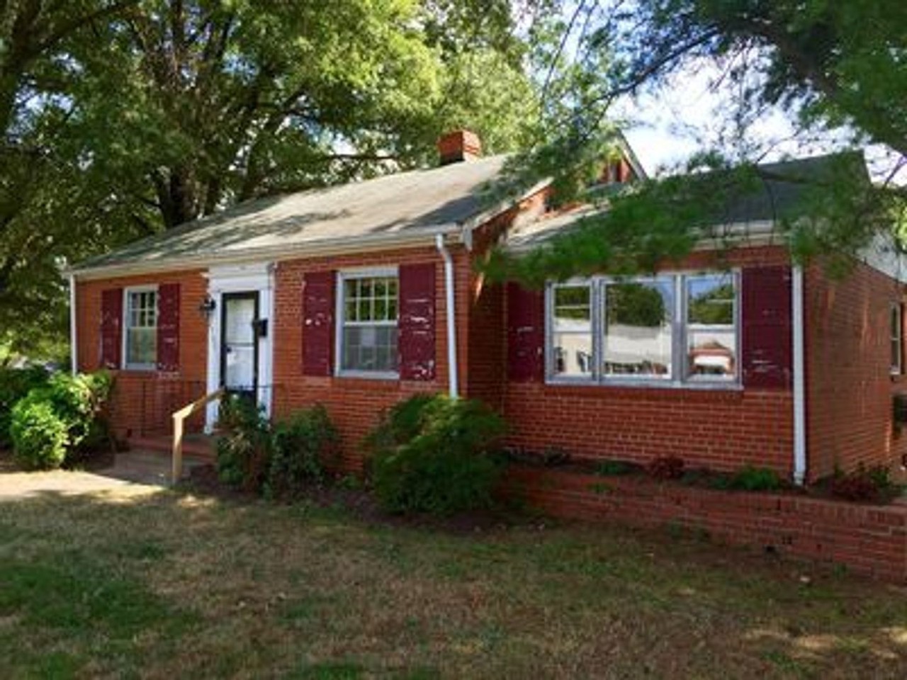 2505 Farrand St - Photo 4 of 23