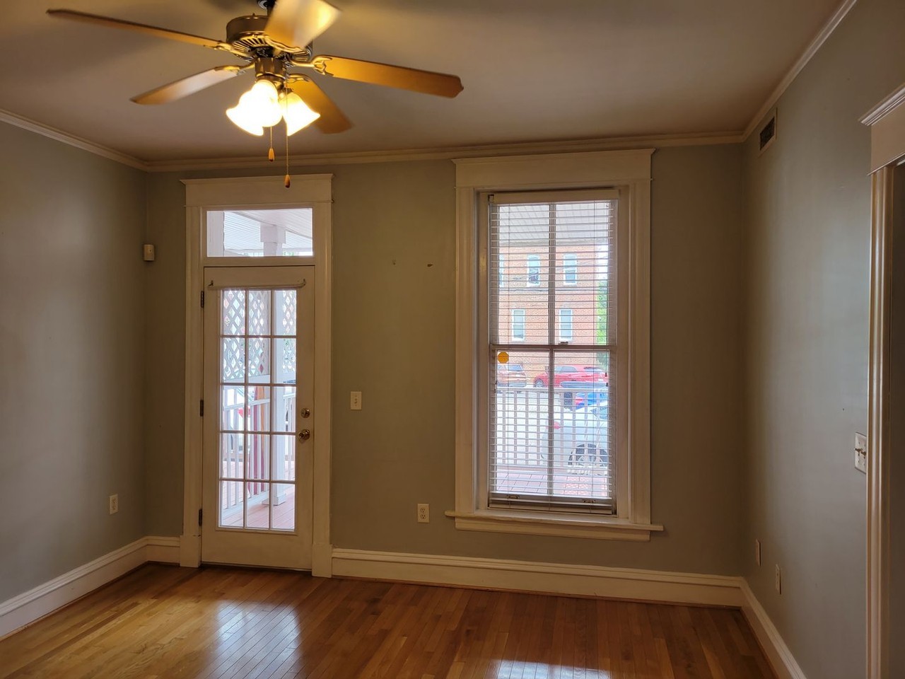 1618 Park Ave - Photo 4 of 8