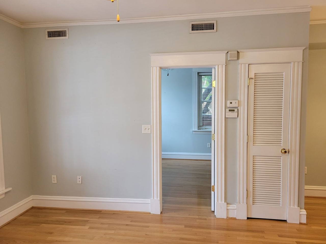 1618 Park Ave - Photo 5 of 8